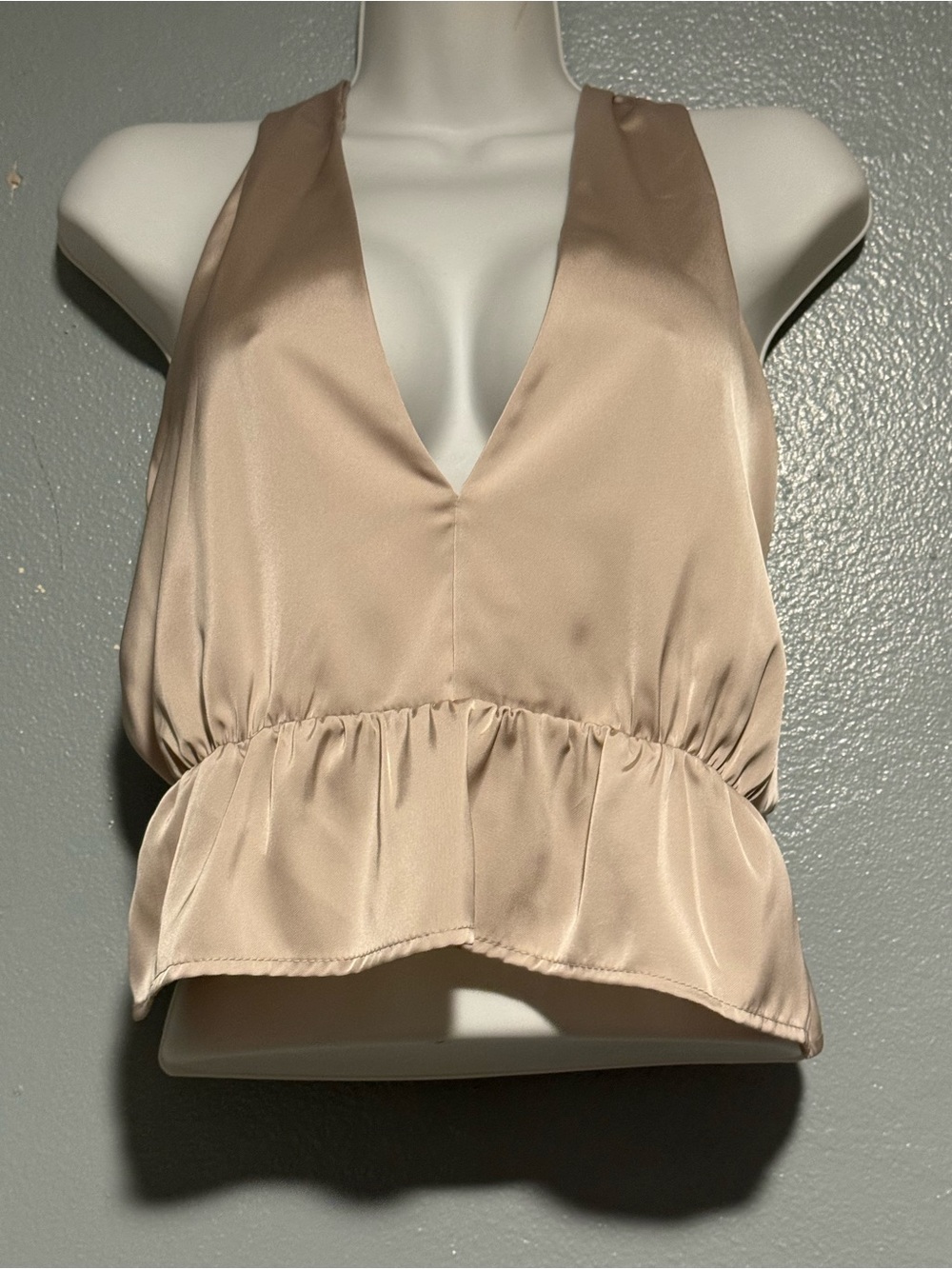 NWOT. TOY G -made in Italy- Women's Satin Deep Halter Top - Nude/beige SIZE M
